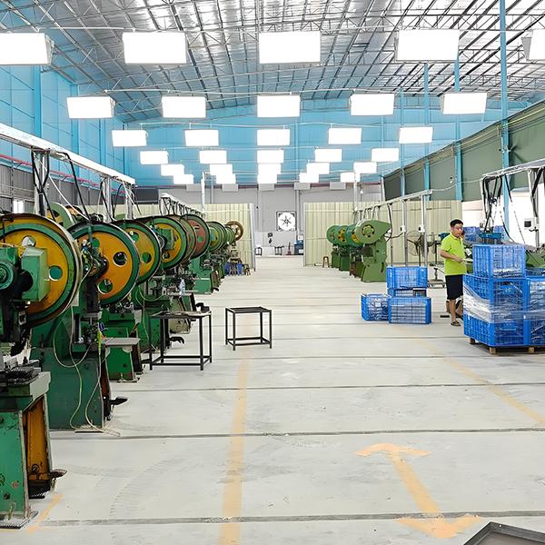 HMM Showcases Products at Worl
